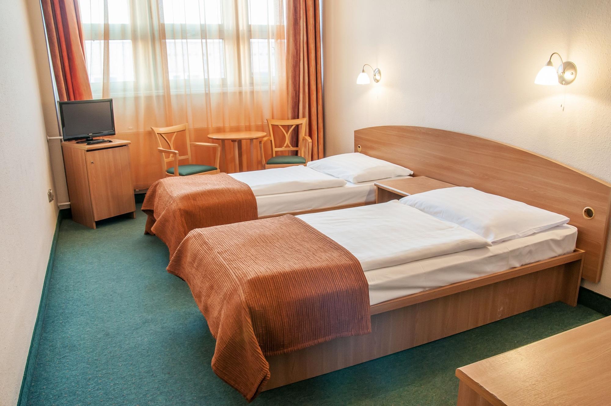 Hotel Eben Будапеща Екстериор снимка