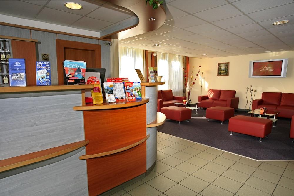 Hotel Eben Будапеща Екстериор снимка